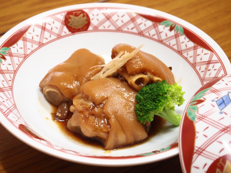 奄美大島の郷土料理5選,豚骨煮込み